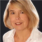 lebhaft, viel Grammatik, richte mich grundsätzlich nach den Schülern